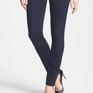 PAIGE Skyline Skinny Jeans NWOT Size 26 in deep navy blue